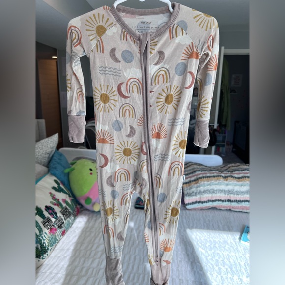Little Sleepies Desert Sunrise Zippy Pajama Size 6-12M GUC - Picture 2 of 6